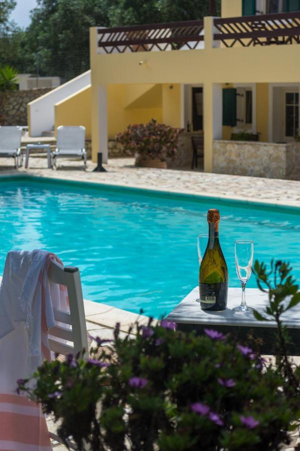 Villa Elaia Suites & Apartments No.2 Гайос Экстерьер фото